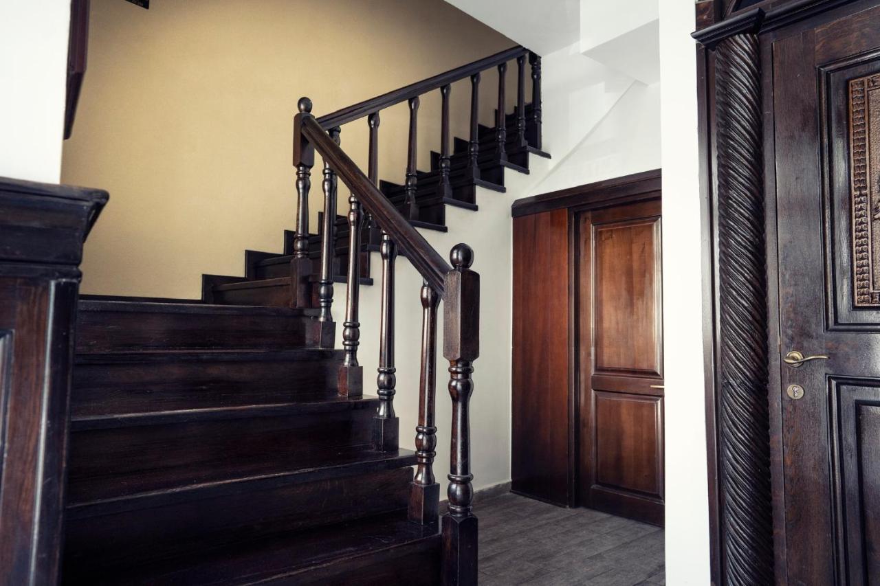 London Apartments Vaslui Extérieur photo